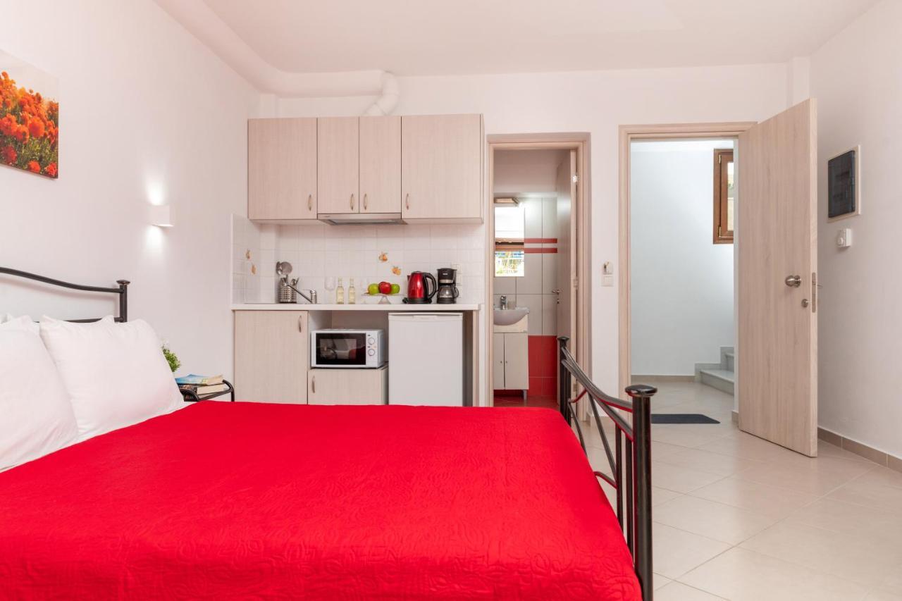 Naxos Diamond Studios Apartments Naxos City Exteriör bild