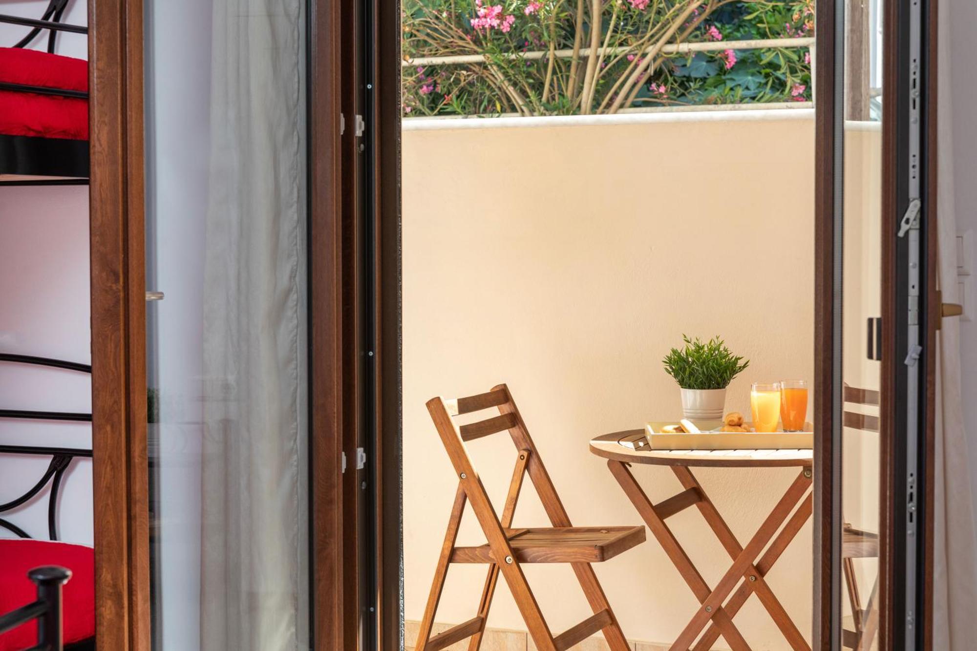 Naxos Diamond Studios Apartments Naxos City Rum bild